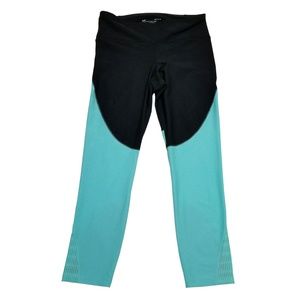 Under Armour Women's Vanish Disrupt Mesh Crop